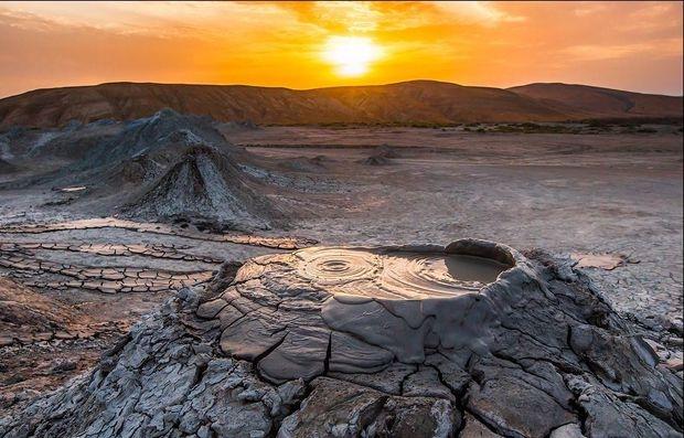 Грязевые вулканы Грязевые вулканы